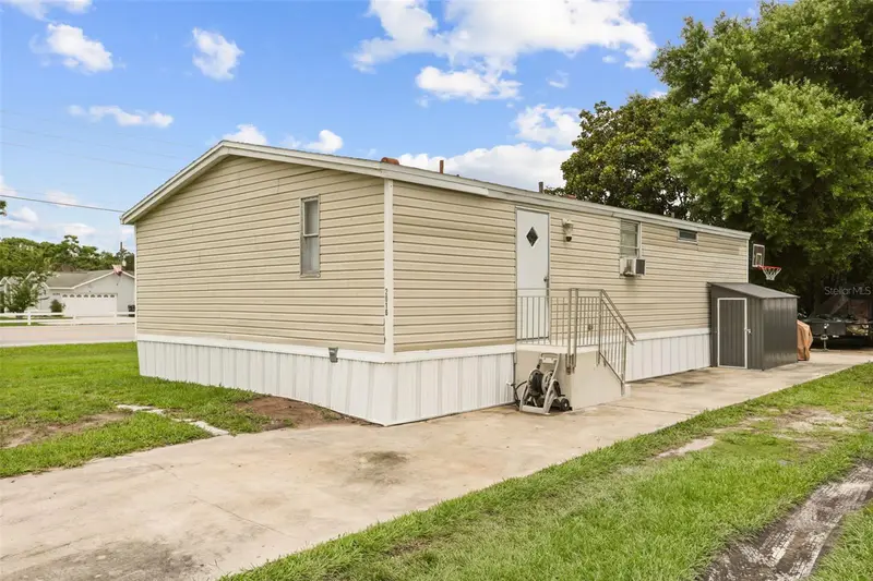 2016 Oak St, FL