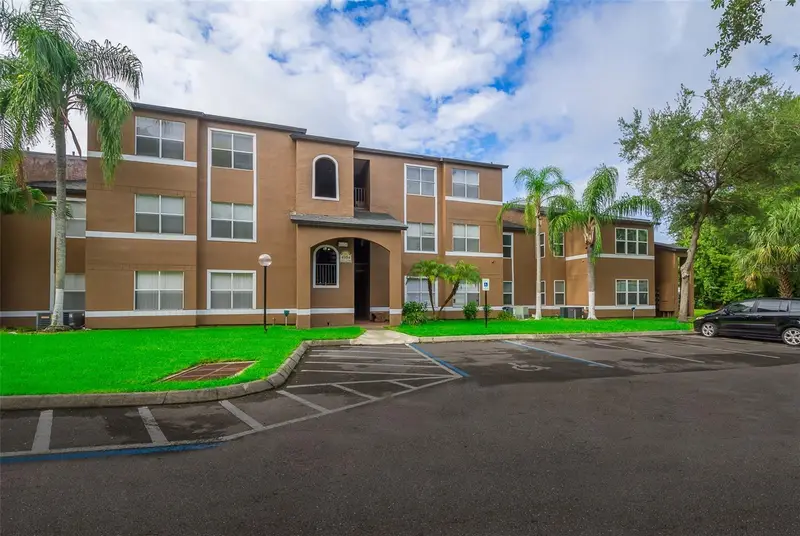 4504 Commander Dr #1828, FL