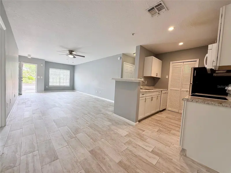 4368 S Kirkman Rd #205, FL