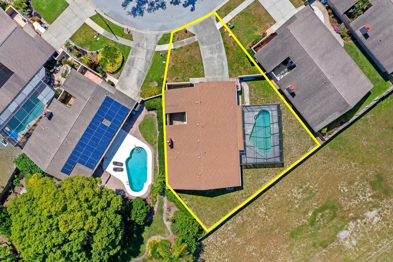 616 Channing Dr, FL