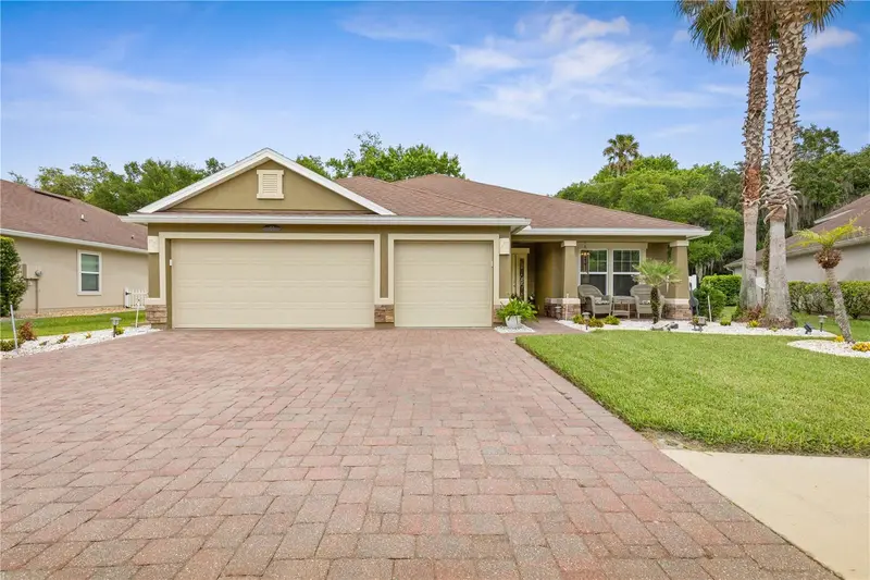 41 Auberry Dr, FL