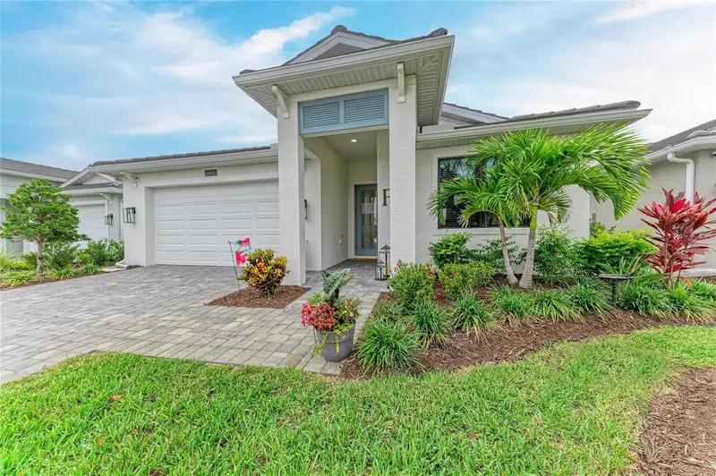 18615 Midsummer Pl, FL
