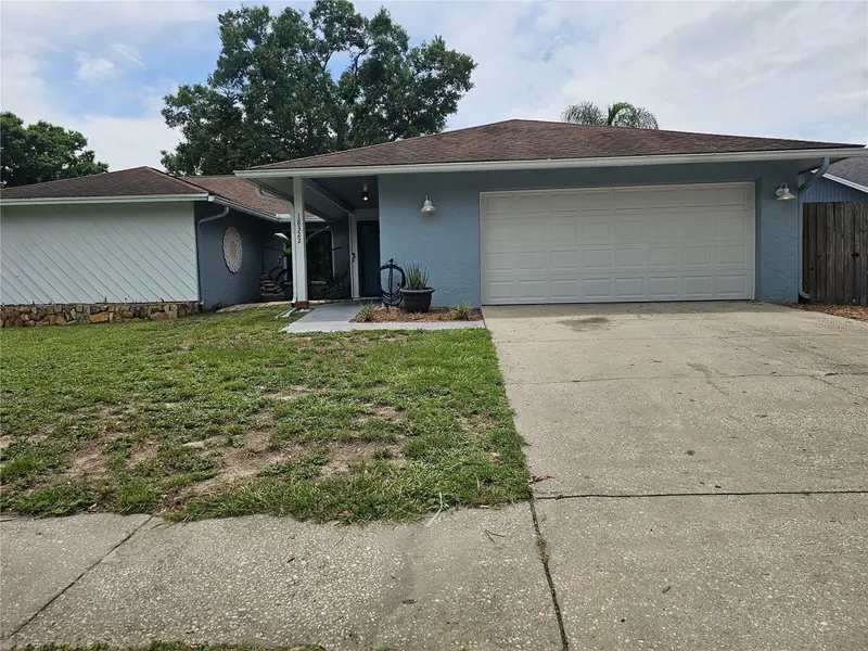 18322 Swan Lake Dr, FL