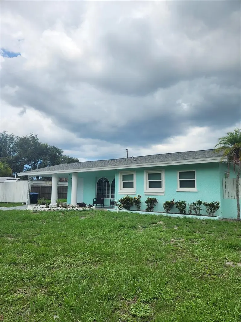 2023 Gold Avenue, FL