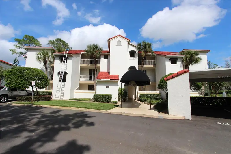 451 Hamptoncrest Cir #307, FL