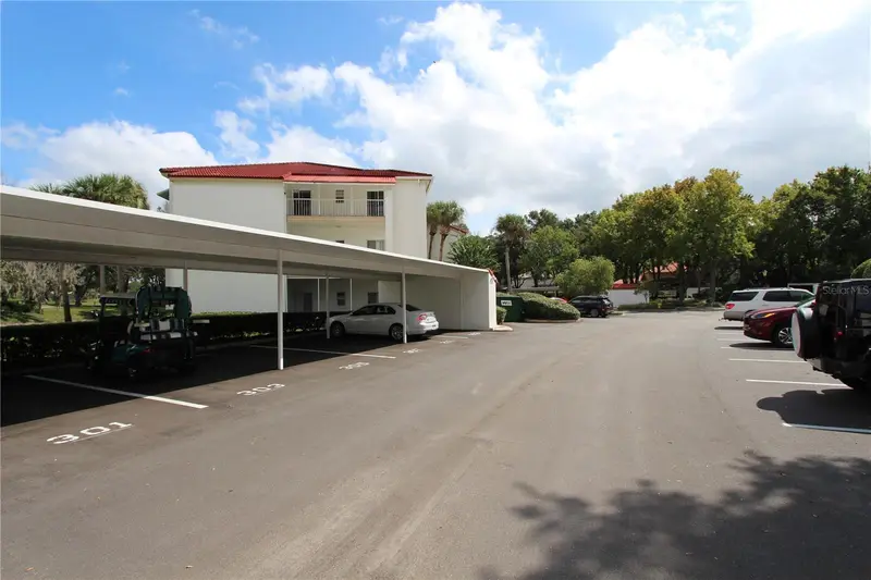451 Hamptoncrest Cir #307, FL