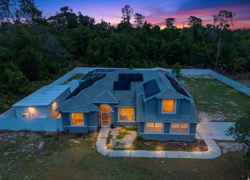 8424 Balm St, FL