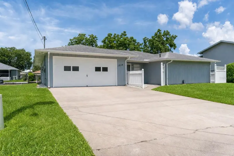 1218 Se 5th Ave, FL
