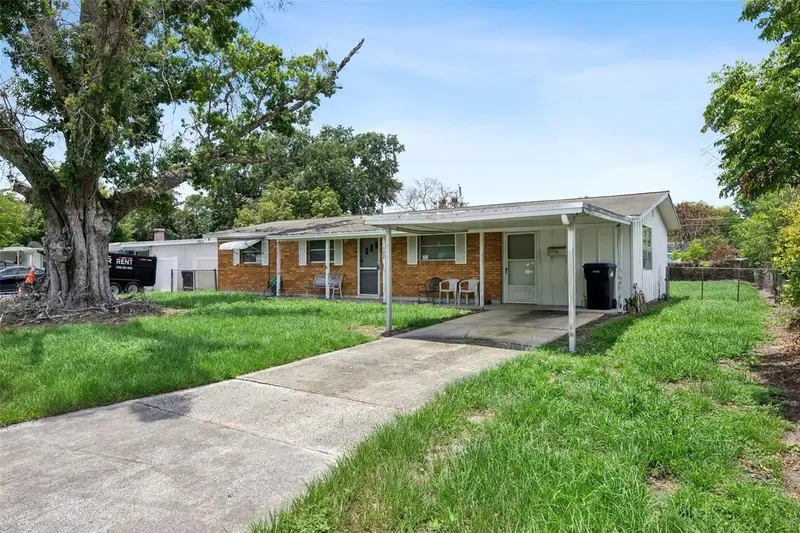 102 Cosmos Dr, FL