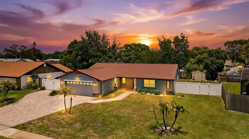 1055 Palos Verde Dr, FL