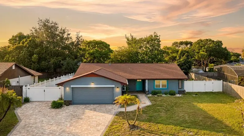 1055 Palos Verde Dr, FL