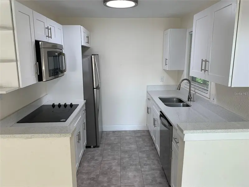 17202 Sandalwood Dr #202, FL