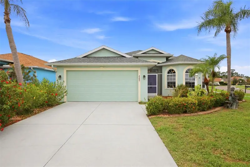 2289 Boxwood St, FL