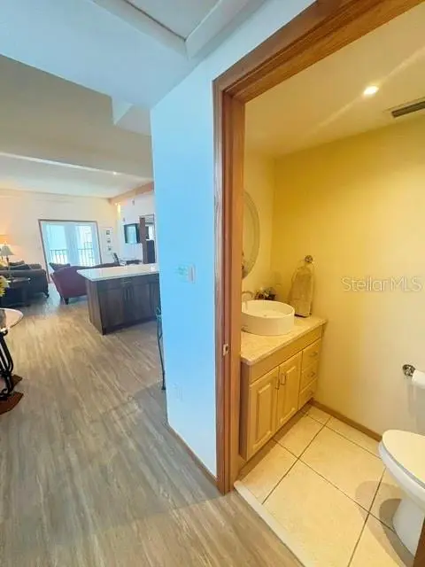 101 Palm Harbor Pkwy #B225, FL