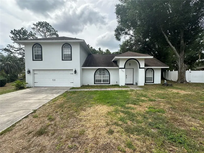 7327 Floral Cir E, FL