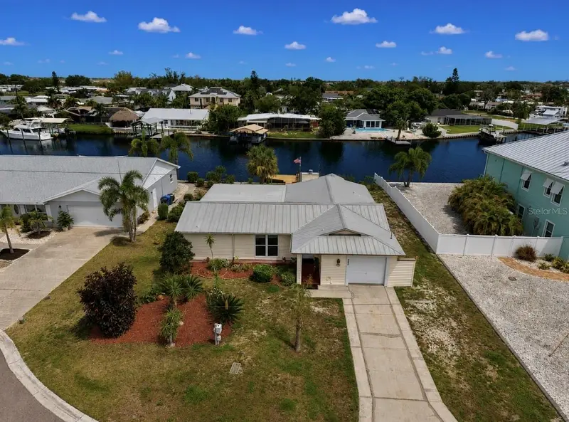 803 Leisey Cir, FL