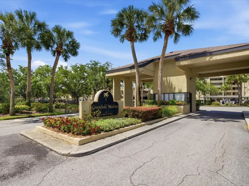 13626 Greenfield Dr #401, FL