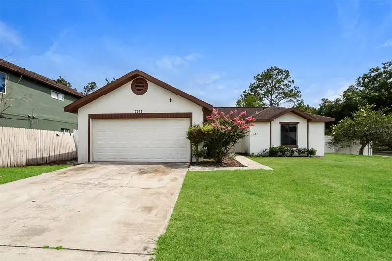 7313 Radiant Cir, FL