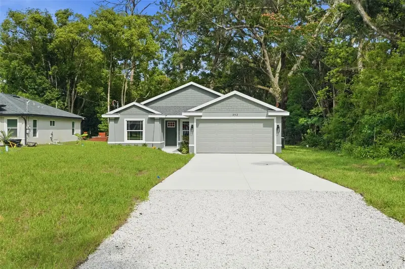 352 Garfield, FL