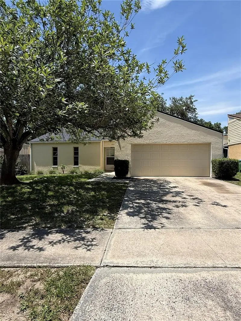 224 Bitterwood St, FL