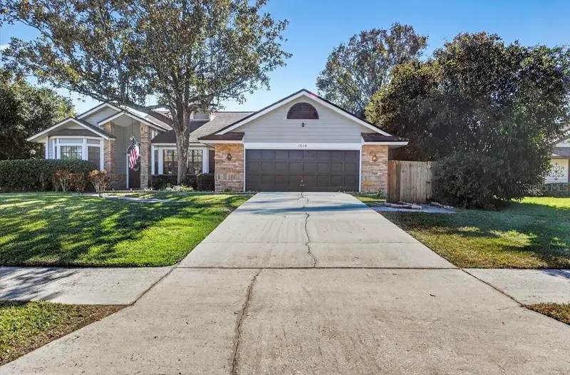1014 Willa Lake Cir, FL