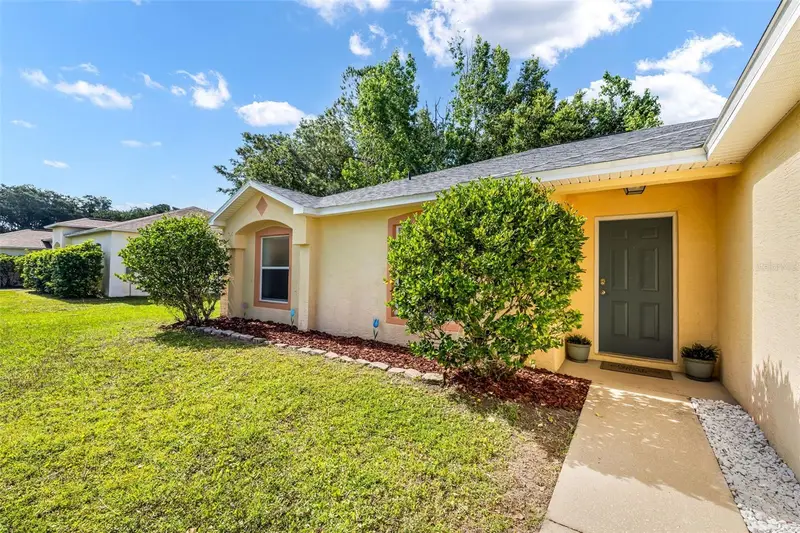 16 Slumber Path, FL