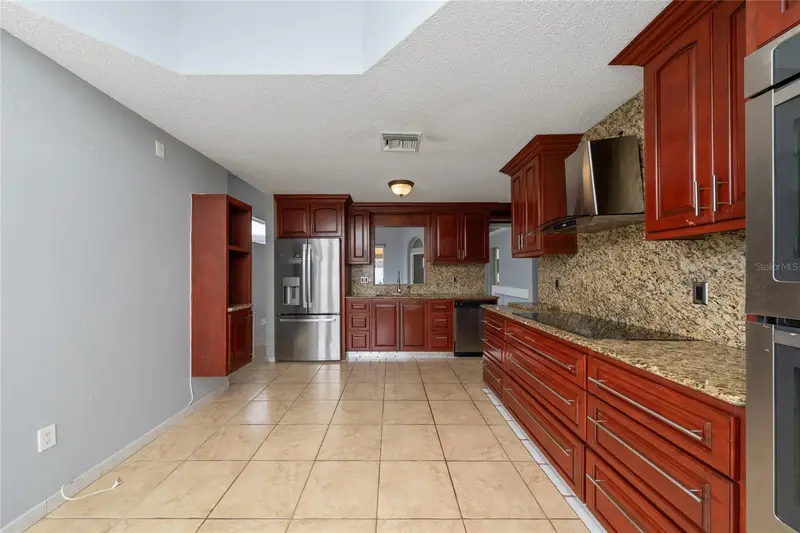 8810 Kensington Ct, FL