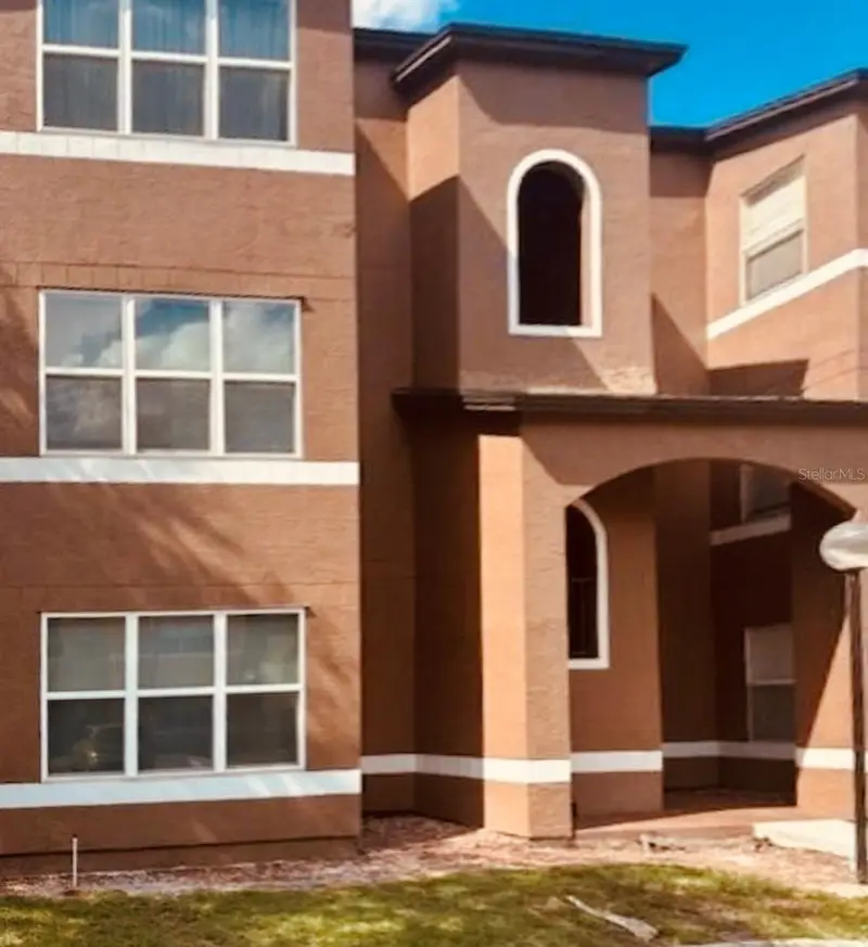 4630 Commander Dr #1023, FL