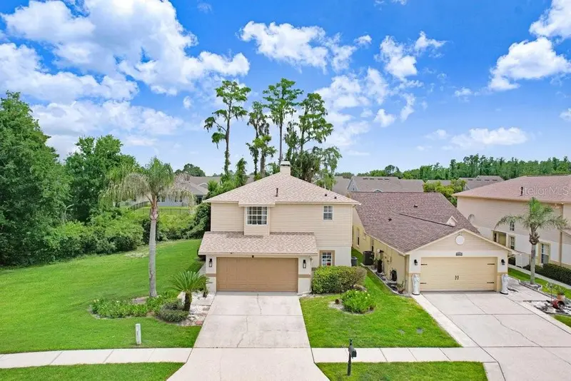 6049 Gentle Ben Cir, FL