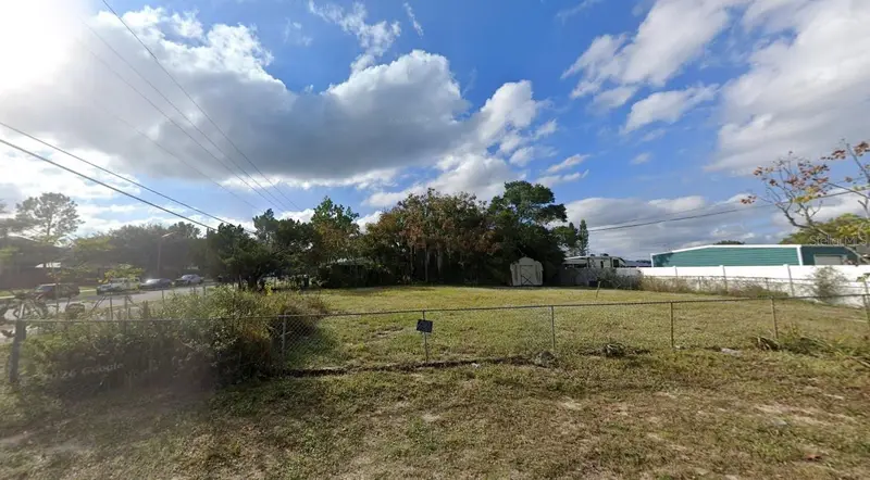 4200 Garden St, FL