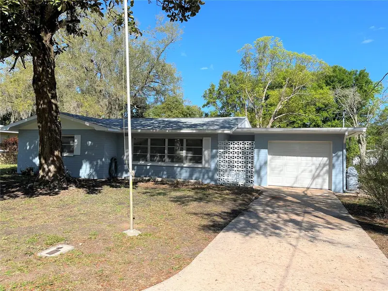 305 Trudgeon Dr, FL