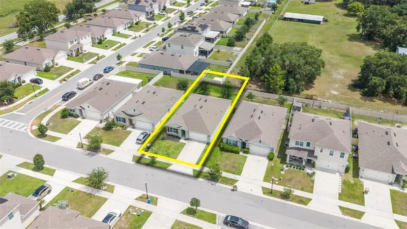 5274 Mayor Dr, FL