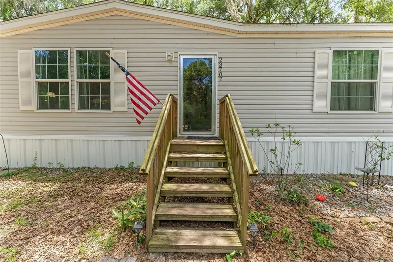 23707 Ne State Road 26, FL