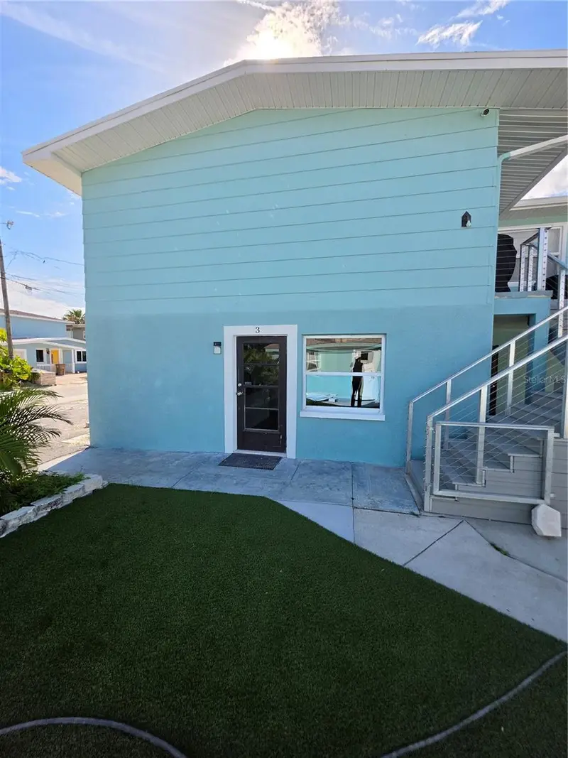 145 131st Ave E #3, FL