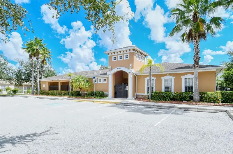 4269 Lenox Blvd, FL