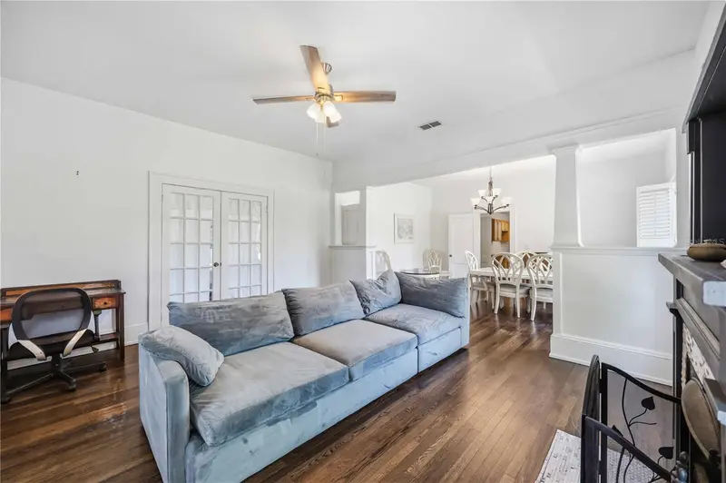 815 Solona Loop, FL