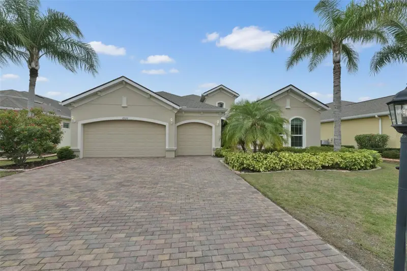 2229 S Pebble Beach Blvd, FL