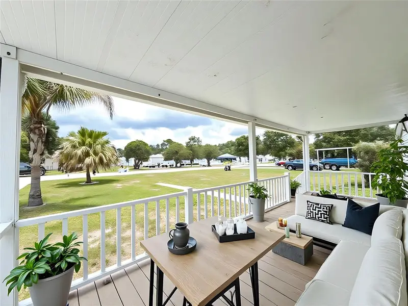 258 Waterview Dr, FL