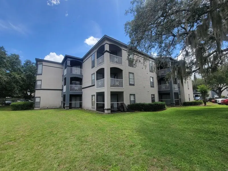 8413 Lucuya Way #306, FL