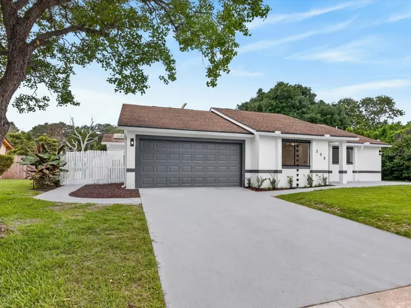 308 S Shadow Bay Dr, FL