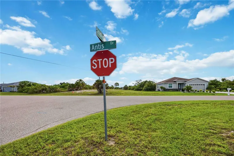 116 Antis Dr, FL