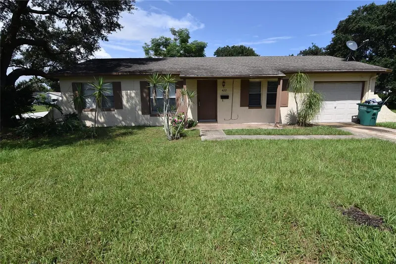 423 Longwood Cir, FL