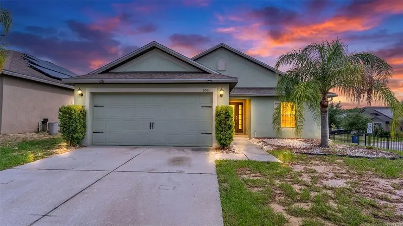 800 Woodlark Dr, FL