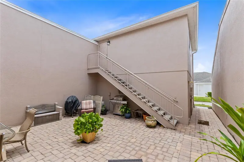 3863 Cleary Way #Apt B, FL