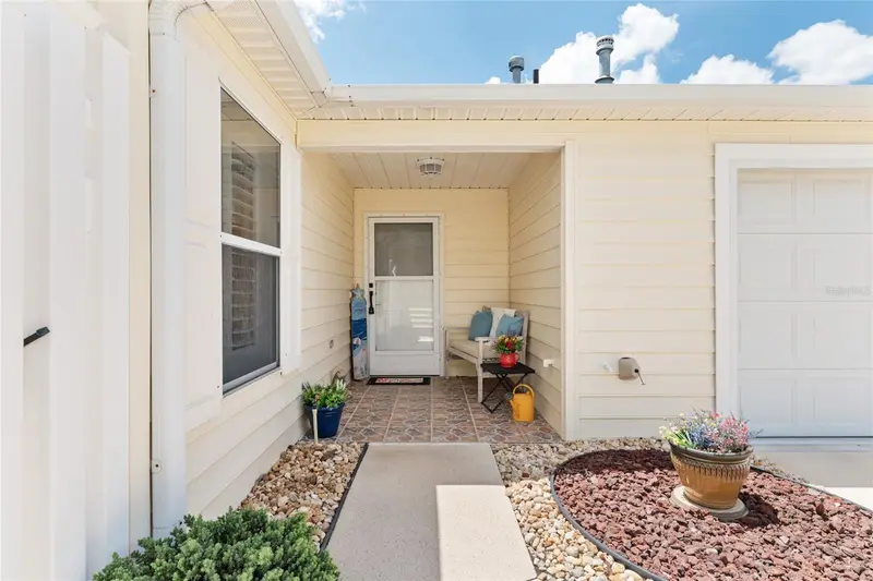 1492 Azteca Loop, FL