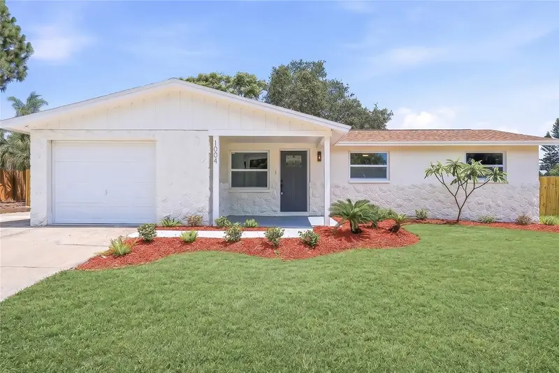 1004 Idlebriar Way, FL