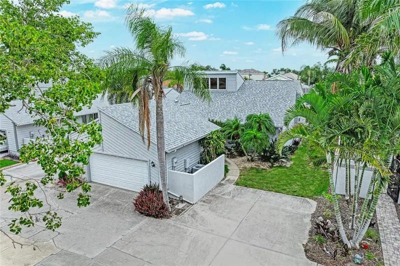 11207 Longwood Ct, FL
