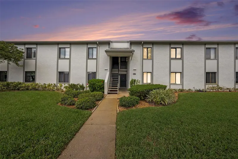 124 W Cypress Ct, FL