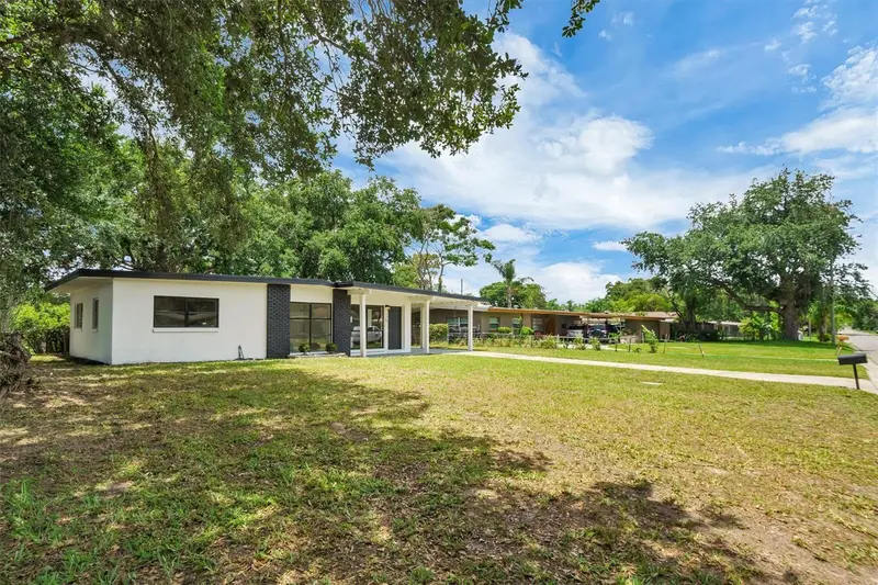 120 Wilmer Ave, FL