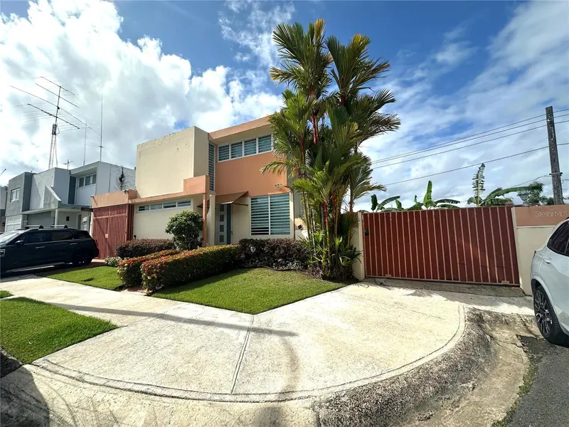 2 Alturas De Rio Bayamon, PR